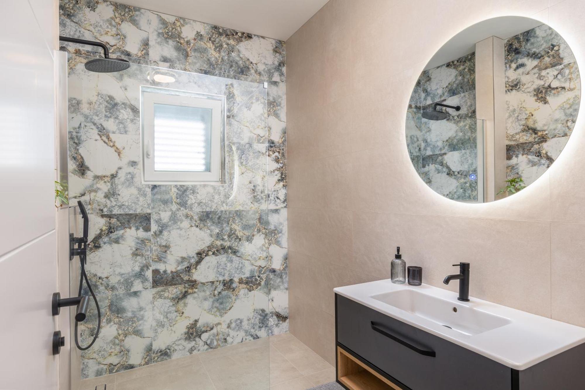 Luxury Apartments Blue Moon - New Apartments 斯拉诺 客房 照片